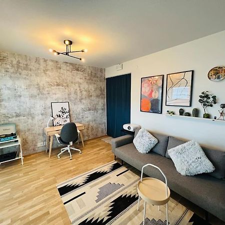 Brand New Modern Condo Built-In Mall Of Tripla Helsinki Exterior foto